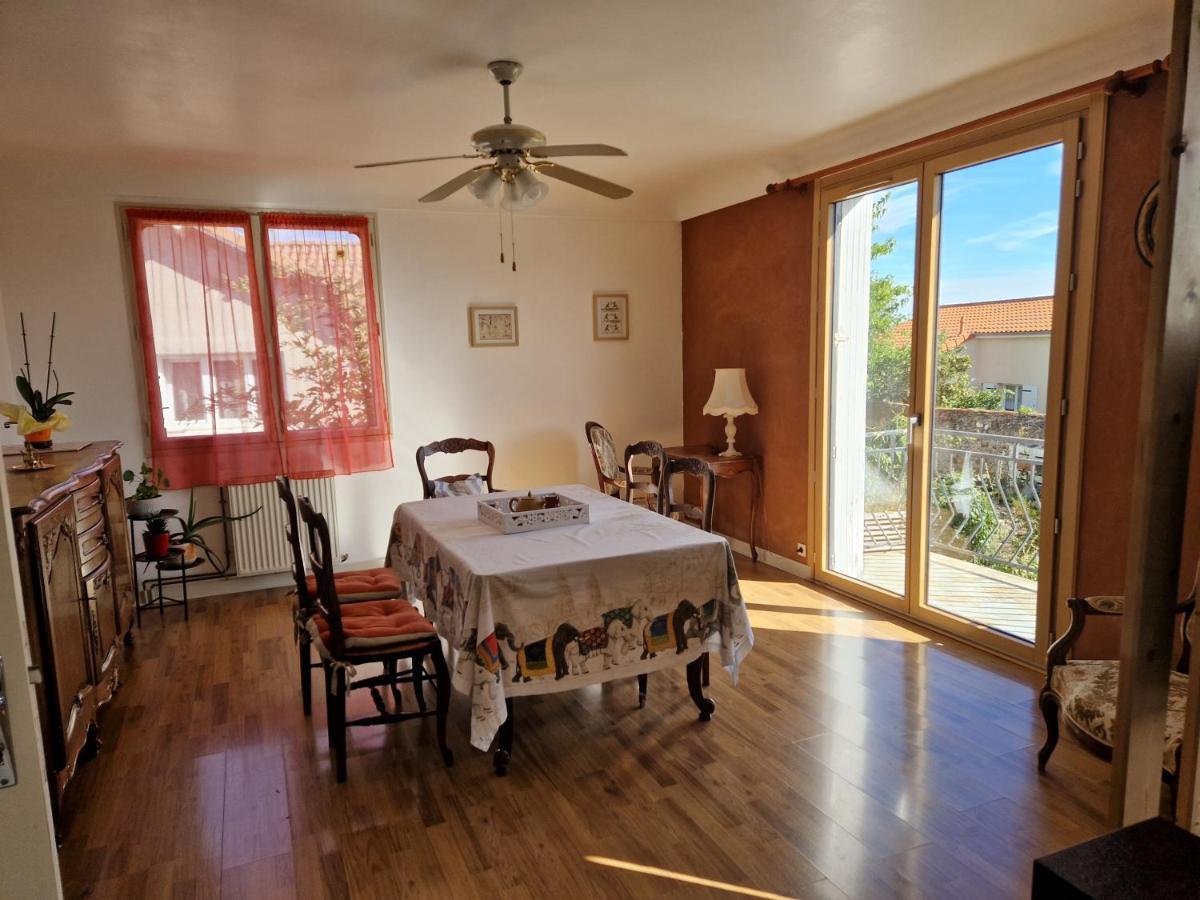 Chez David Apartment Bressuire Luaran gambar